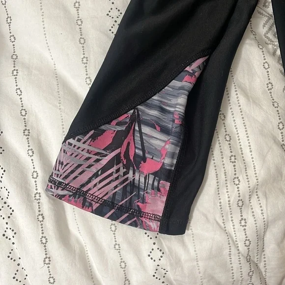 rbx leggings black with pink floral design sides - Picture 5 of 8